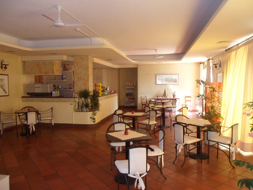 Fattoria Cerreto Hotel Mosciano Sant'Angelo Exterior photo